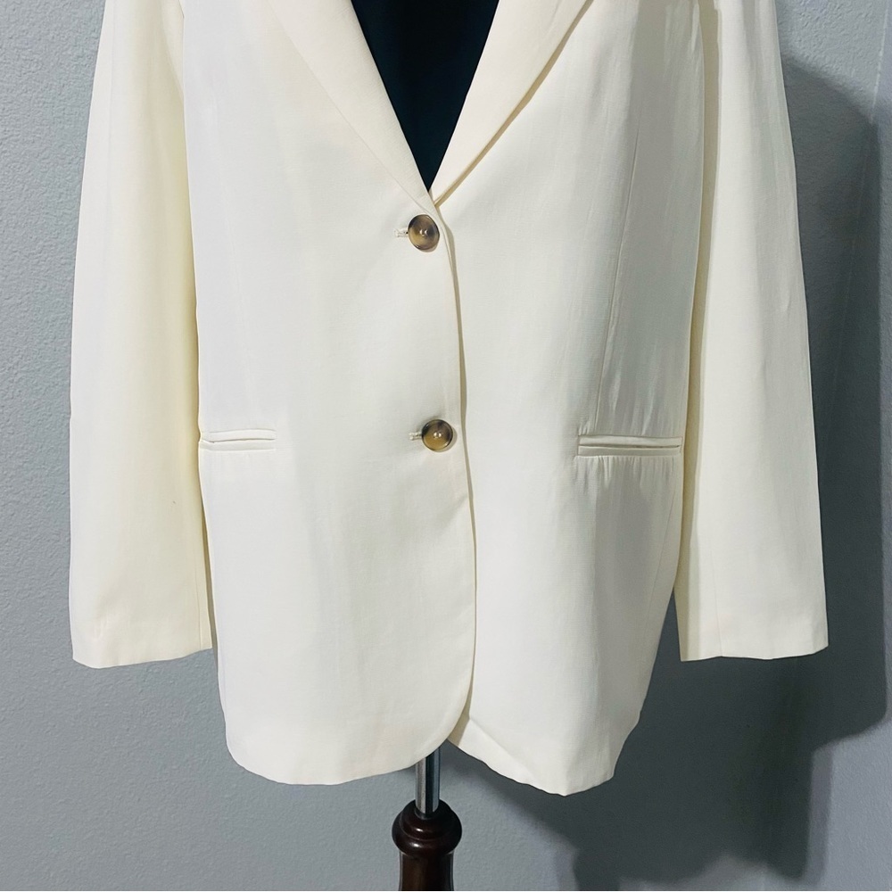 Zara Blogger’s Fav Oyster White Straight Cut Out Blazer with Lapel Collar Sz XL‎ - Picture 9 of 16